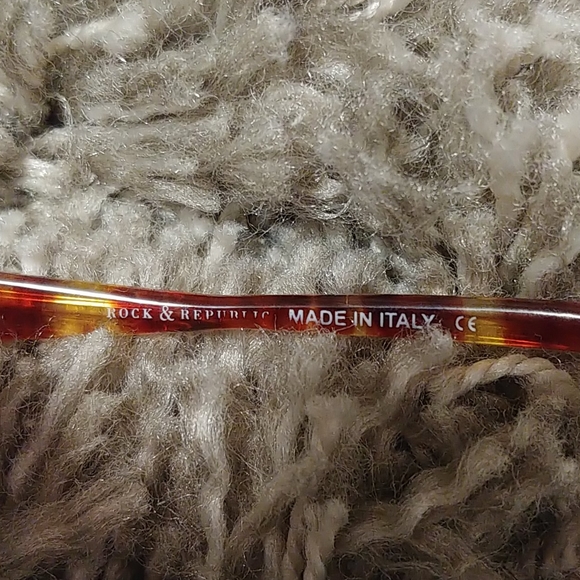 🎀2/$30 Rock and Republic Prescription Sunglasses - Picture 4 of 4